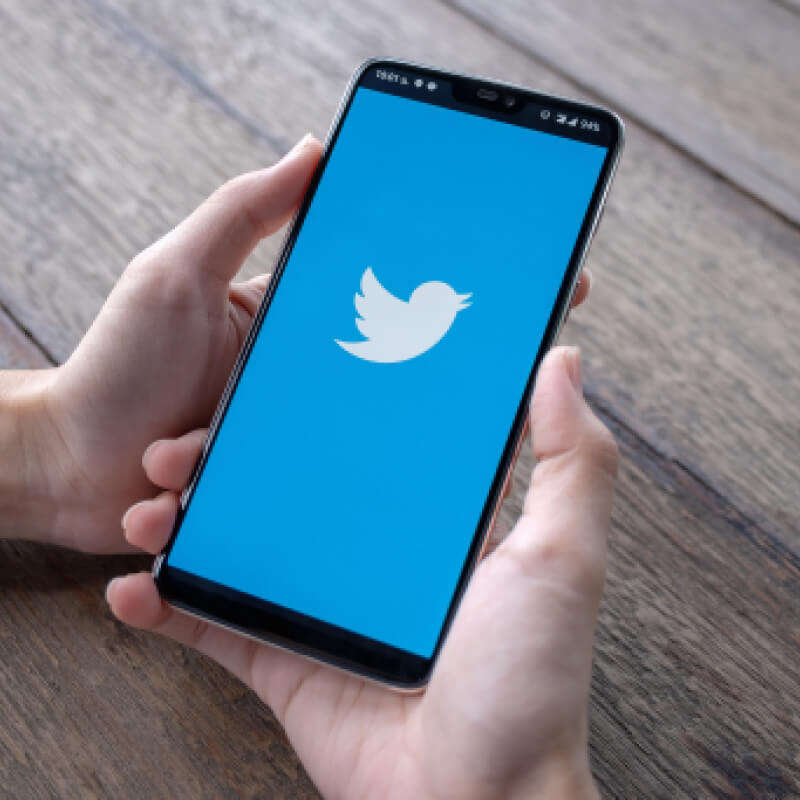 Nowe opcje sortowania treści w Społecznościach na Twitterze