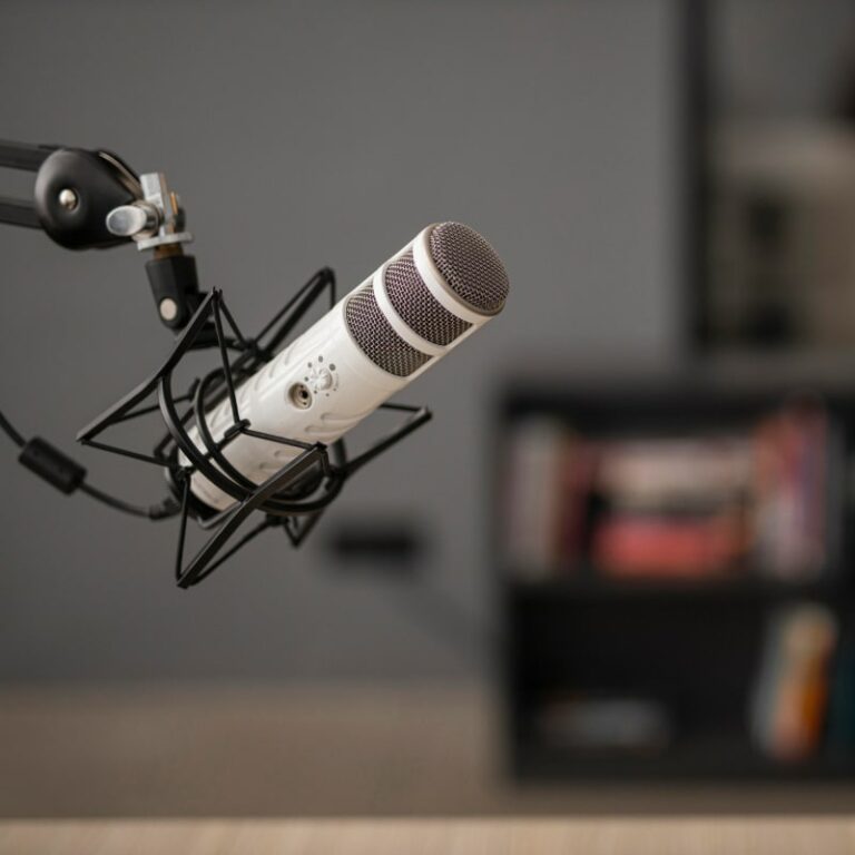 Poprzez słuchanie do sukcesu - podcasty marketingowe w Aspirate
