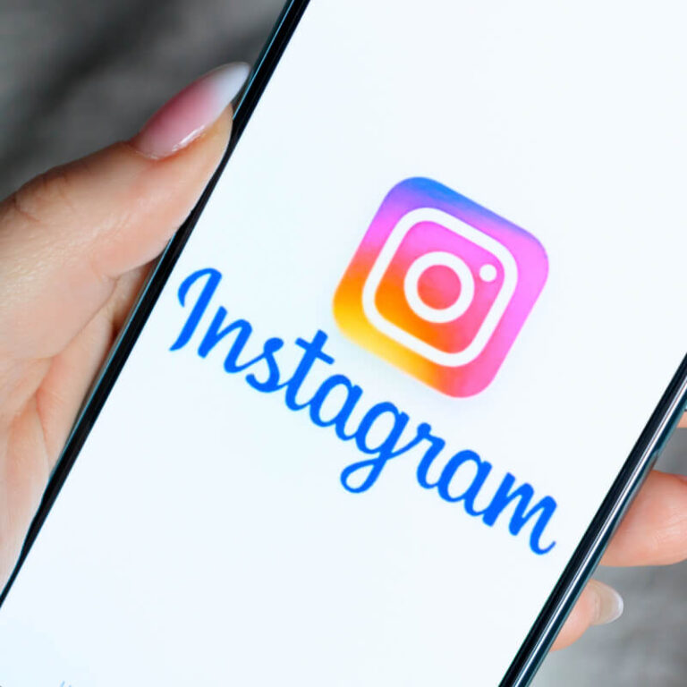 Telefon z logo Instagrama