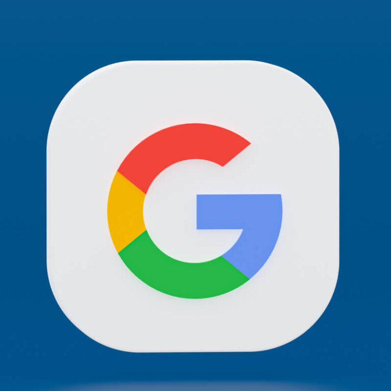 Logo Google na niebieskim tle