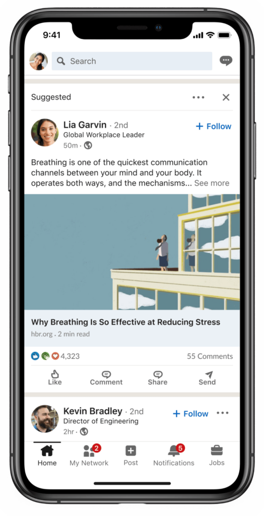 Zrzut ekranu przedstawiający sugerowanie posty w LinkedIn