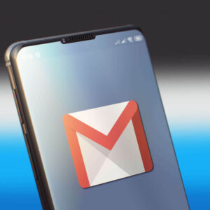 Telefon z logo Gmailu na ekranie