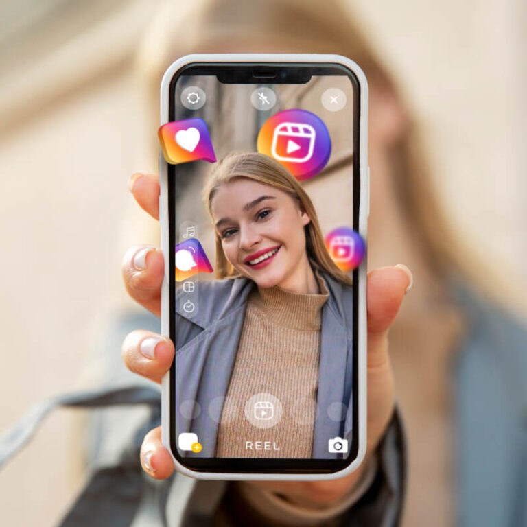 Osoba robiąca sobie zdjęcie na Instagram Stories